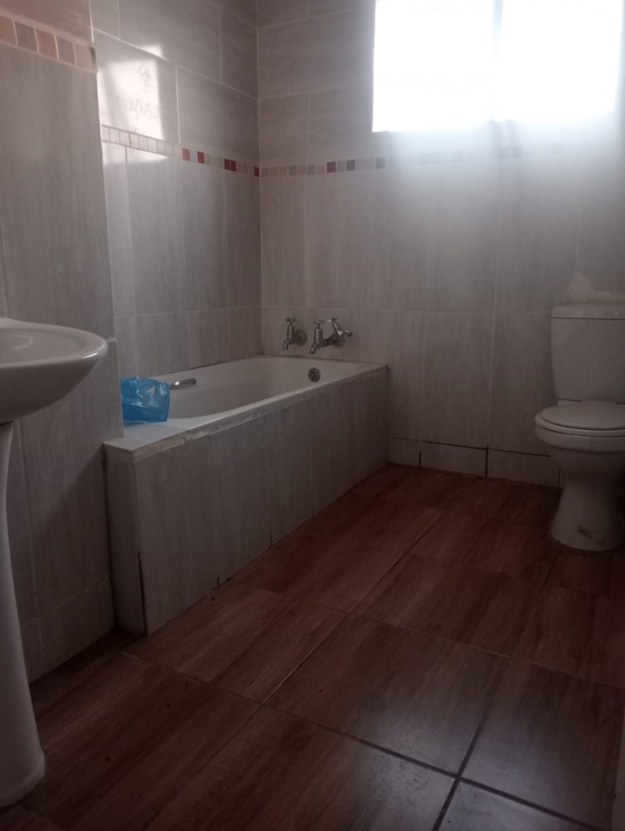1 Bedroom Property for Sale in La Hoff North West